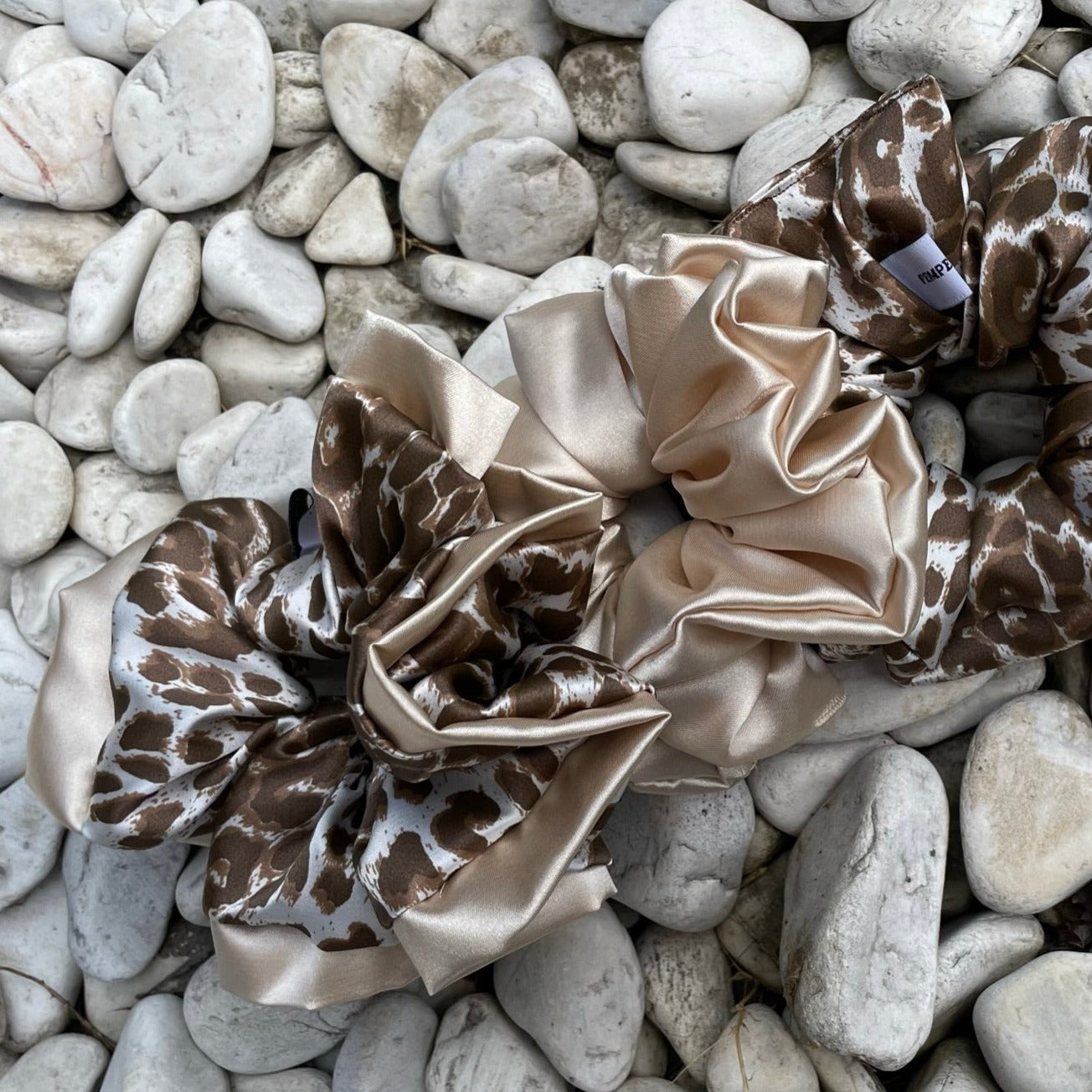 Medium Size Panther Scrunchie Set