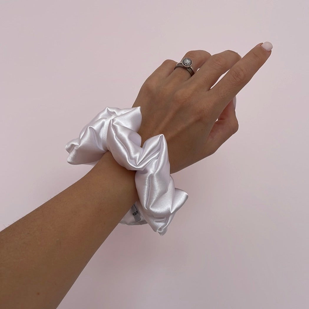 Snow White Scrunchie