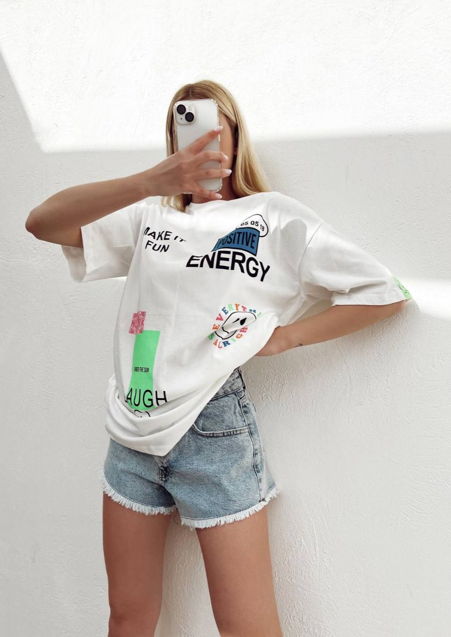 Oversized тениска "Positive Energy Club".