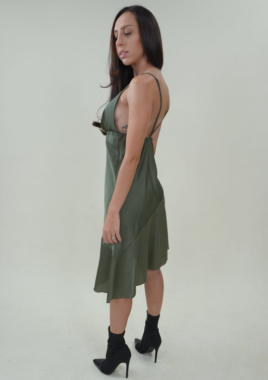 Сатенена рокля в цвят каки