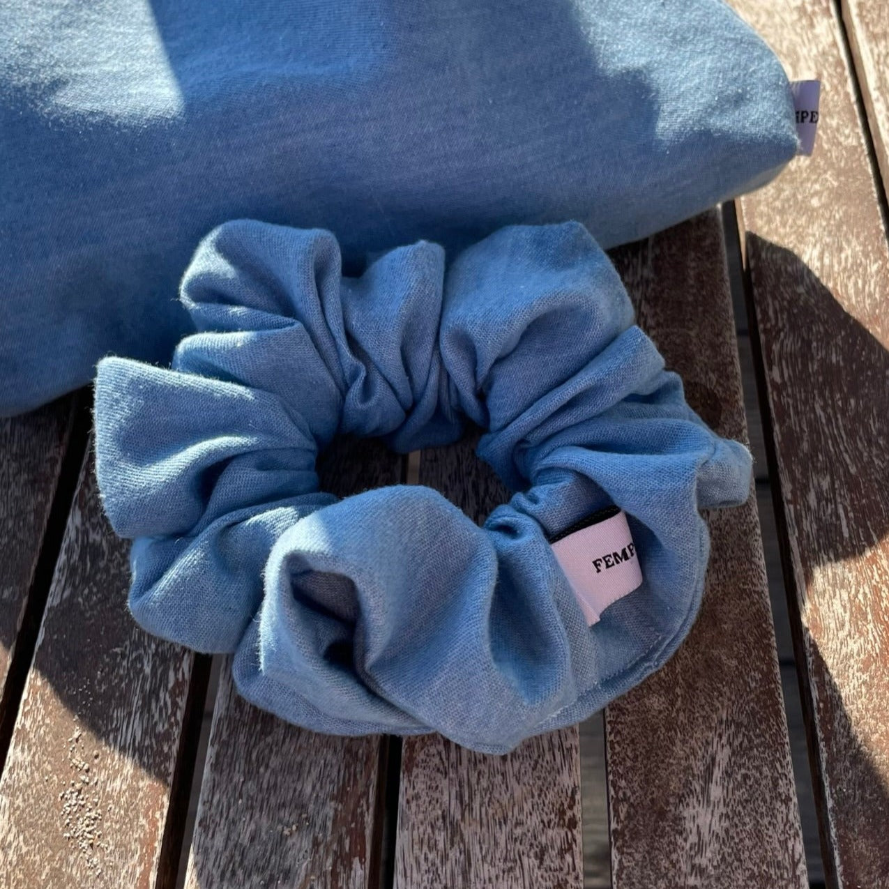 <tc>Light Denim Scrunchie</tc>