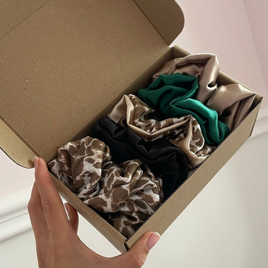 Medium Size Panther Scrunchie Set