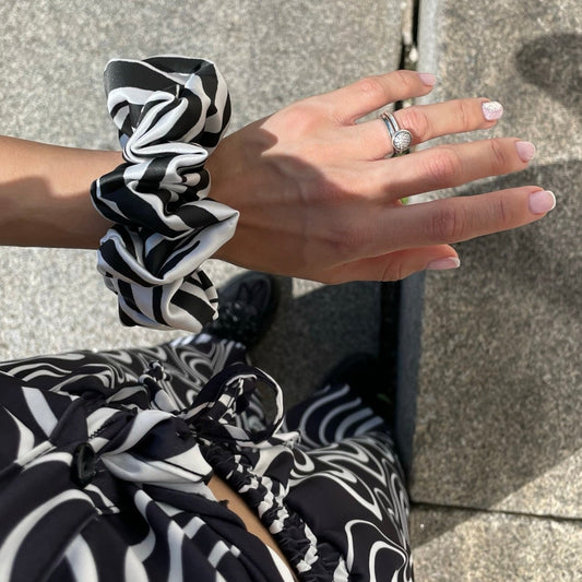 Black & White Scrunchie