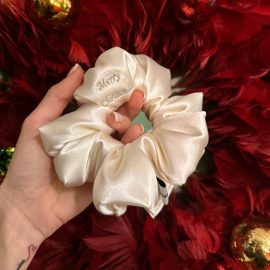 Ecru Scrunchie with Embroidery ‘Merry Christmas’